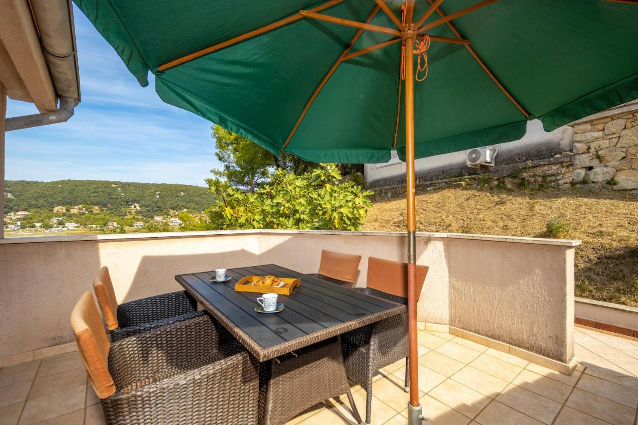 Apartment Sandra Супетарська Драґа Екстер'єр фото