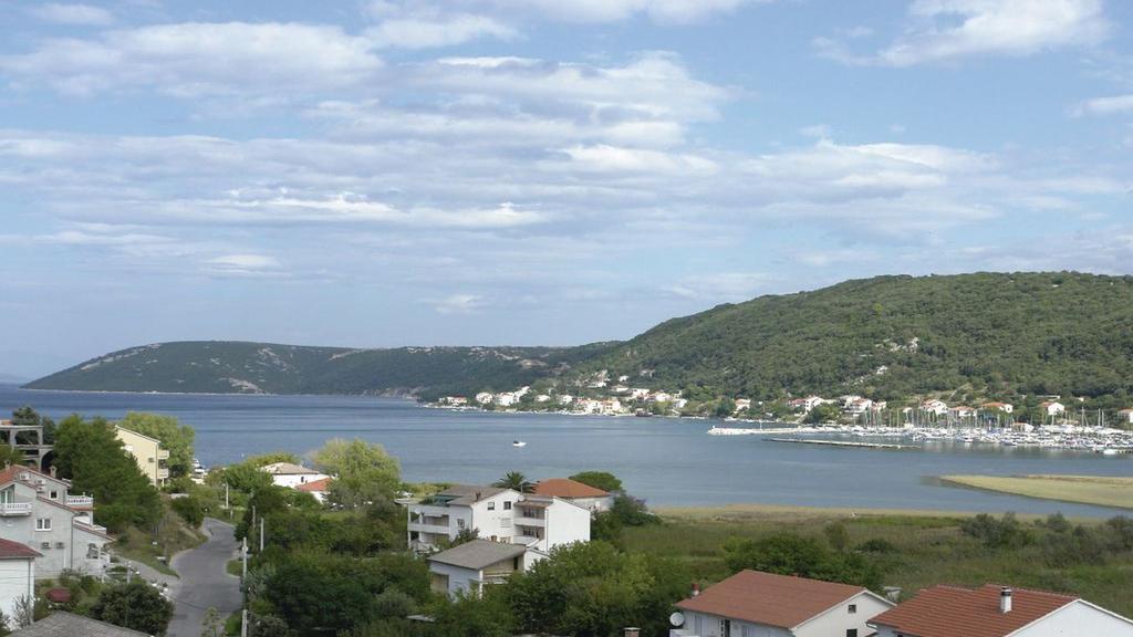 Apartment Sandra Супетарська Драґа Номер фото